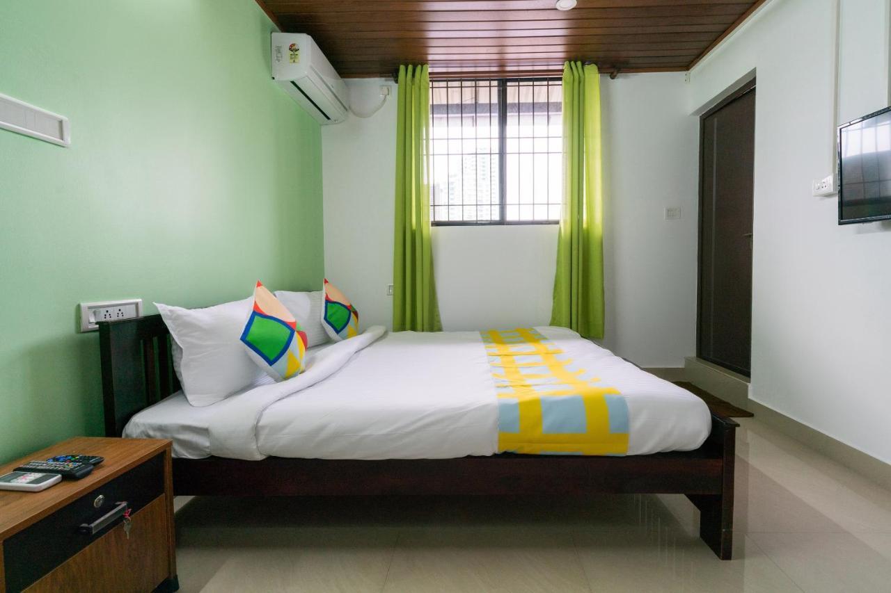 Oyo Home 49697 Aj Apartments Kochi Екстер'єр фото